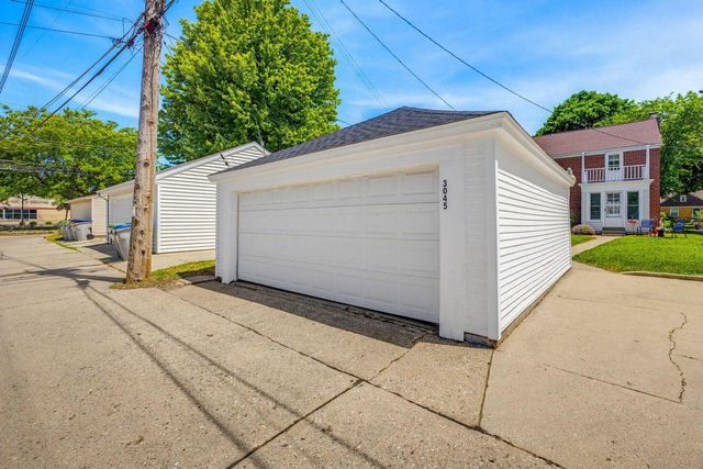 3045 N 79th STREET, Milwaukee, WI 53222