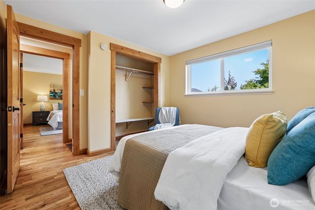 11746 22nd Avenue NE, Seattle, WA 98125