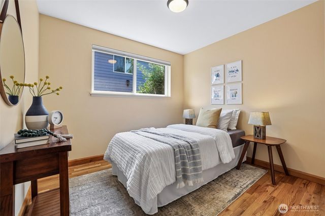 11746 22nd Avenue NE, Seattle, WA 98125