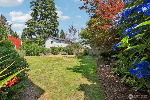 11746 22nd Avenue NE, Seattle, WA 98125