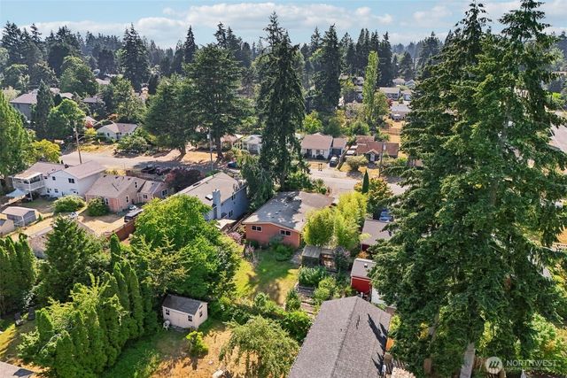11746 22nd Avenue NE, Seattle, WA 98125