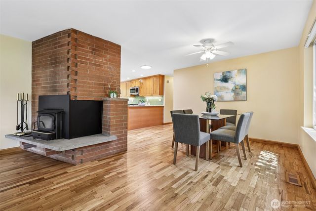 11746 22nd Avenue NE, Seattle, WA 98125
