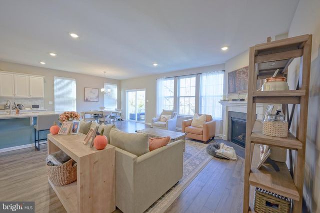 65 WESTMONT DR, Medford, NJ 08055