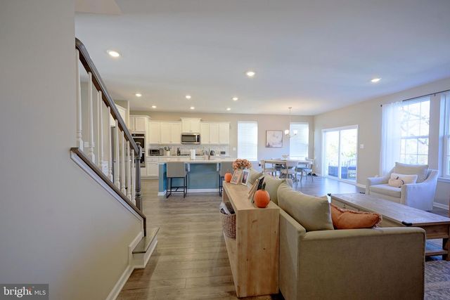 65 WESTMONT DR, Medford, NJ 08055