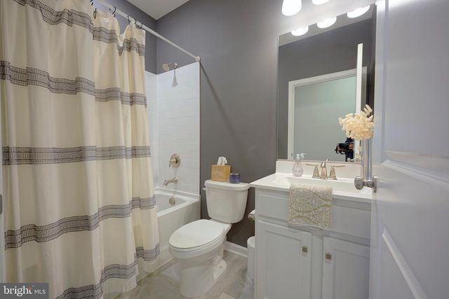 65 WESTMONT DR, Medford, NJ 08055