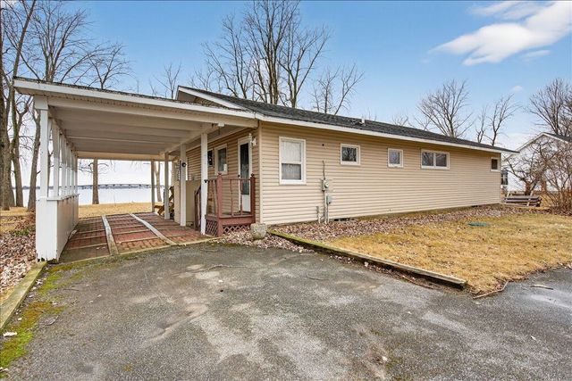233 Hunter Road North, Alburgh, VT 05440