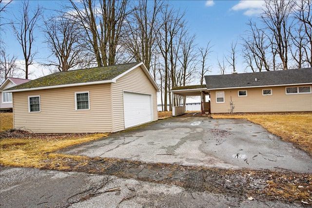 233 Hunter Road North, Alburgh, VT 05440
