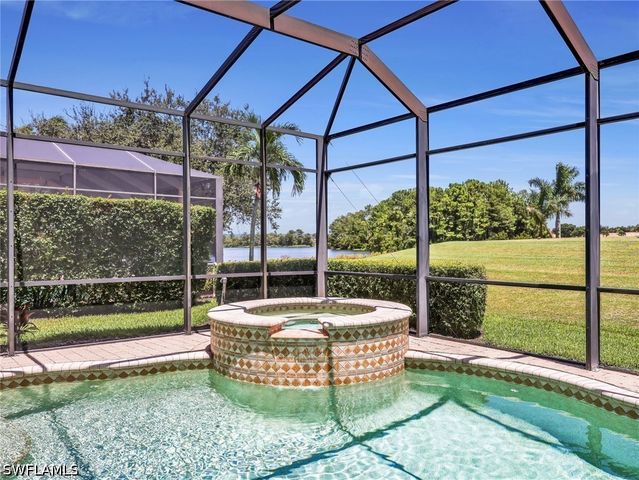 6096 Dogleg DR, Naples, FL 34113