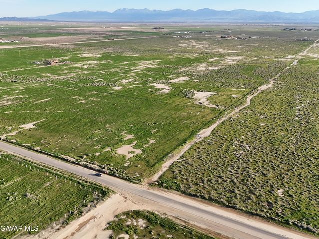 45th St E, Lancaster, CA 93535