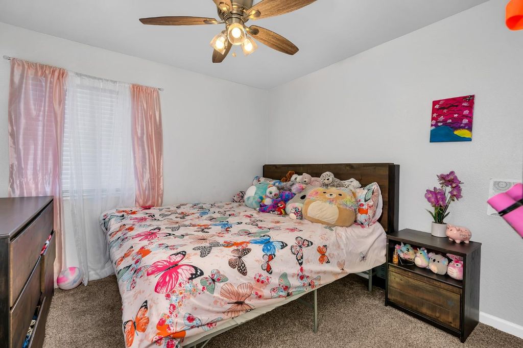 Image 17 of property listing at 27141 San Jose Avenue, Madera, CA 93637