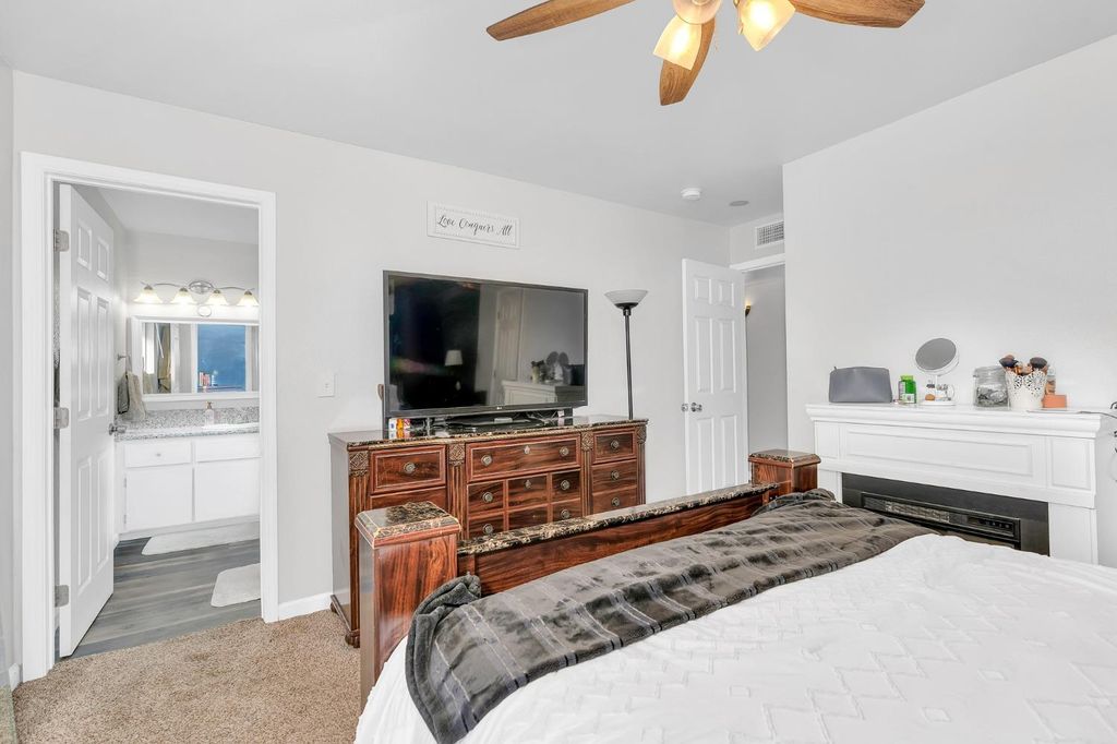 Image 19 of property listing at 27141 San Jose Avenue, Madera, CA 93637