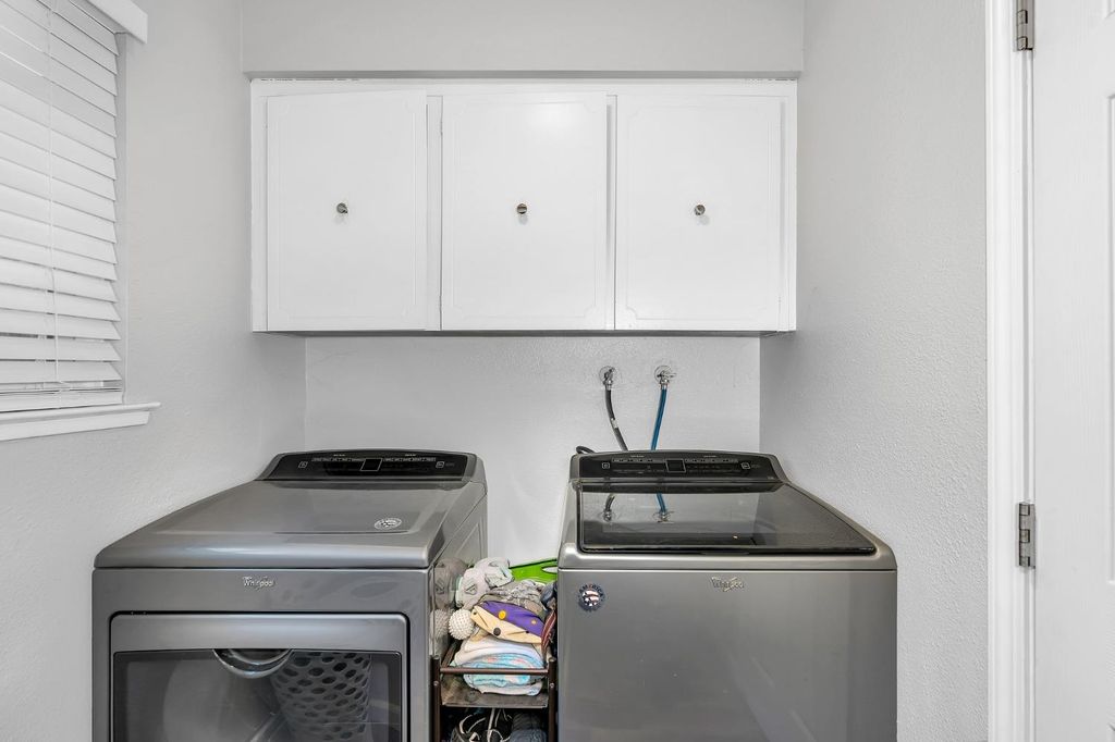 Image 22 of property listing at 27141 San Jose Avenue, Madera, CA 93637
