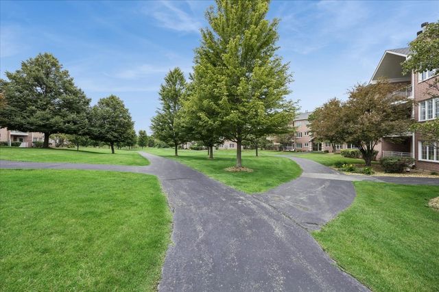 11525 Settlers Pond Way 1D, Orland Park, IL 60467