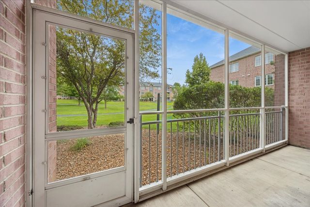 11525 Settlers Pond Way 1D, Orland Park, IL 60467