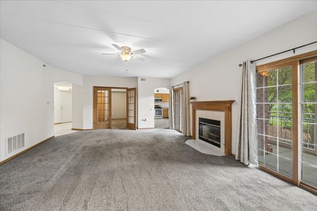 11525 Settlers Pond Way 1D, Orland Park, IL 60467