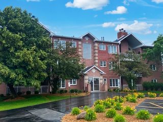 11525 Settlers Pond Way 1D, Orland Park, IL 60467