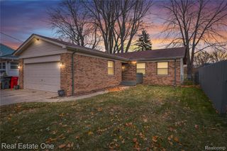 39058 Charbeneau Street, Clinton Charter Township, MI 48036