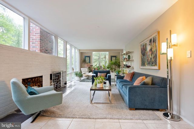 2300 KIMBRO ST, Alexandria, VA 22307