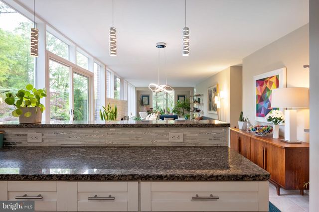 2300 KIMBRO ST, Alexandria, VA 22307