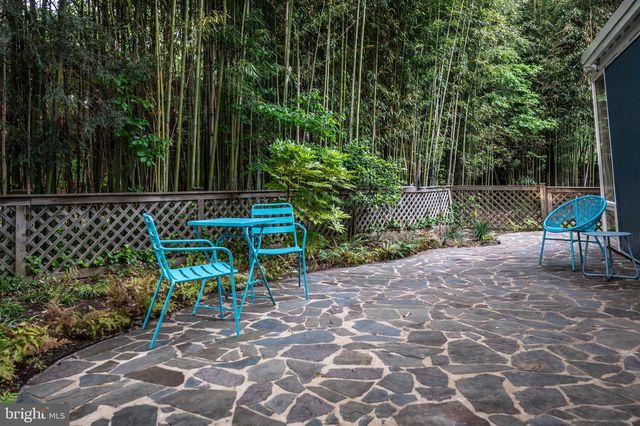 2300 KIMBRO ST, Alexandria, VA 22307