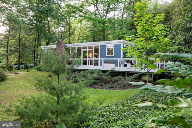 2300 KIMBRO ST, Alexandria, VA 22307