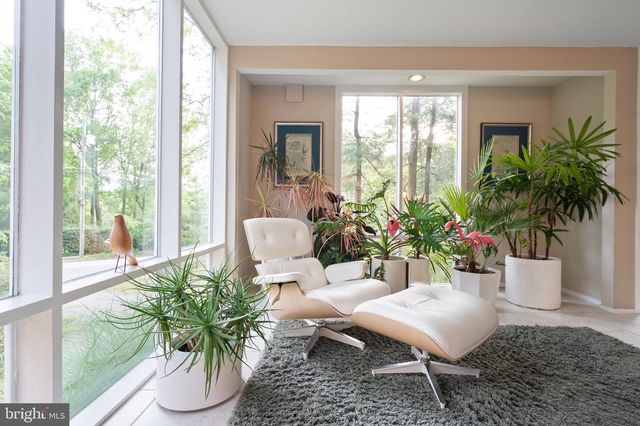 2300 KIMBRO ST, Alexandria, VA 22307