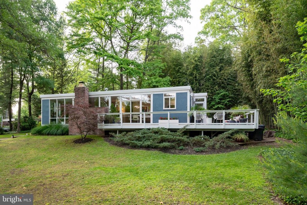 2300 KIMBRO ST, Alexandria, VA 22307