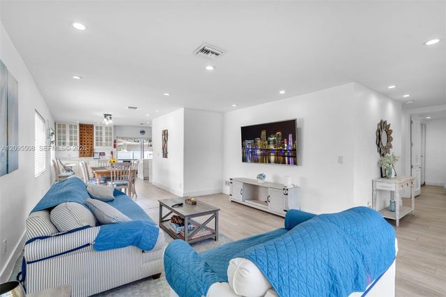 821 Harrison Street, Hollywood, FL 33019