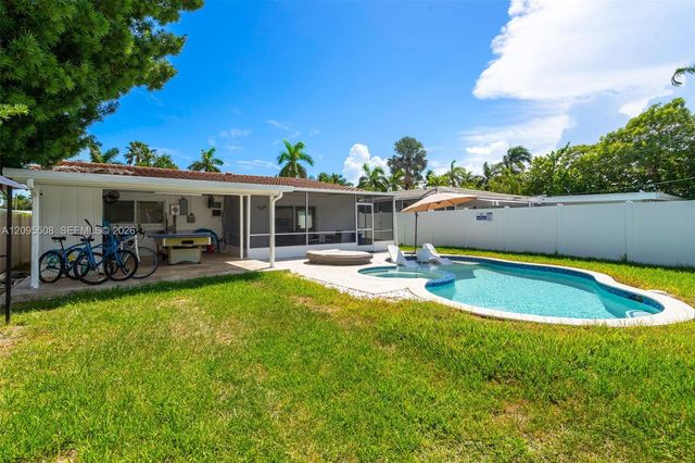 821 Harrison Street, Hollywood, FL 33019