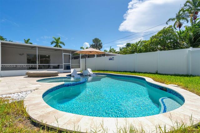 821 Harrison Street, Hollywood, FL 33019