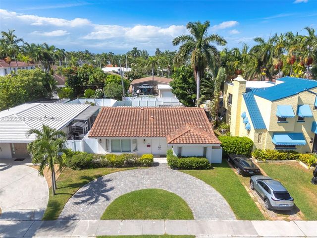 821 Harrison Street, Hollywood, FL 33019