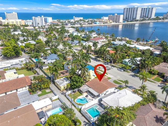 821 Harrison Street, Hollywood, FL 33019