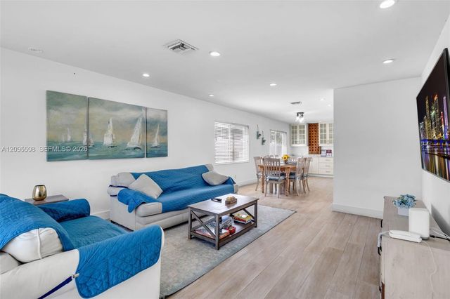 821 Harrison Street, Hollywood, FL 33019