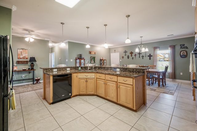 1294 Burma Rd, Thibodaux, LA 70301