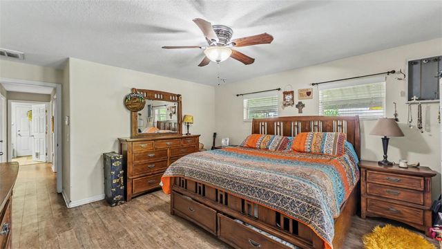 1002 W LAKE MARION ROAD, Haines City, FL 33844