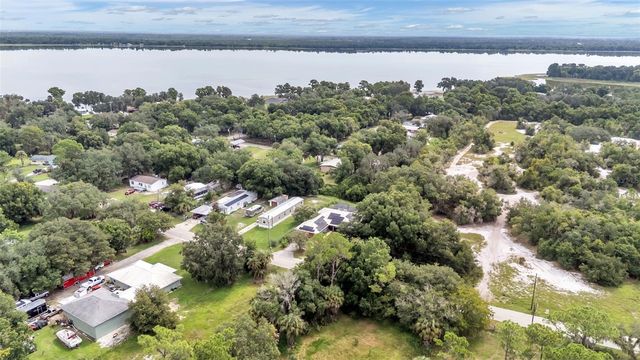 1002 W LAKE MARION ROAD, Haines City, FL 33844