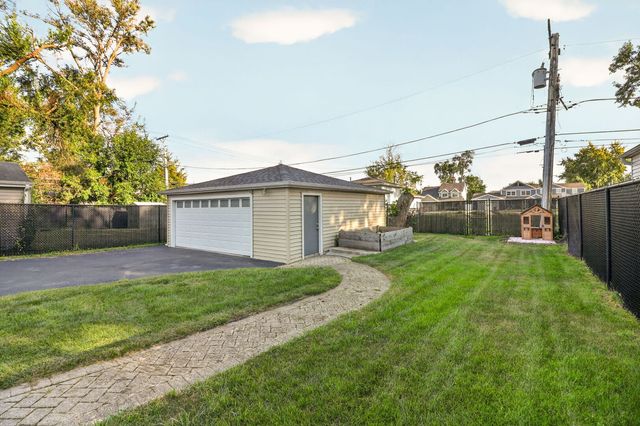 1017 Palmer Street, Downers Grove, IL 60516