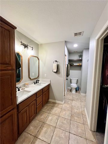25 Overton Drive, Bella Vista, AR 72714