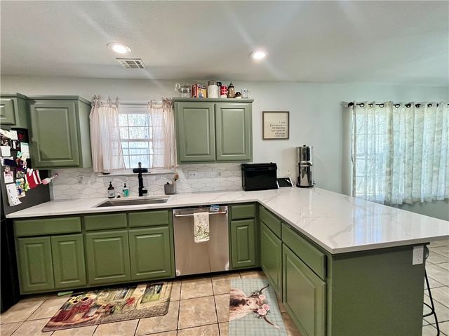 25 Overton Drive, Bella Vista, AR 72714