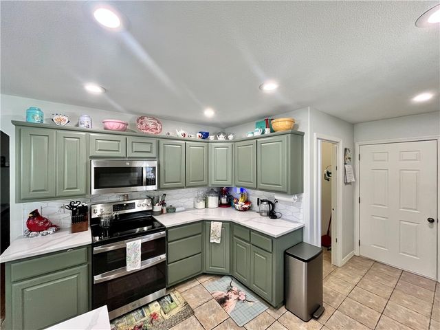 25 Overton Drive, Bella Vista, AR 72714