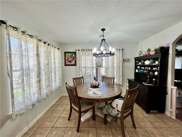 25 Overton Drive, Bella Vista, AR 72714