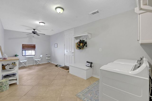 131 Lords Circle, Coldspring, TX 77331