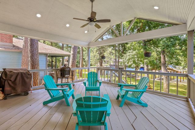 131 Lords Circle, Coldspring, TX 77331