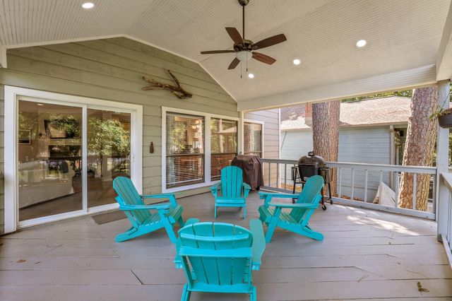 131 Lords Circle, Coldspring, TX 77331
