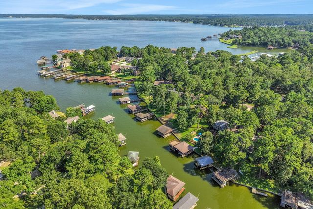 131 Lords Circle, Coldspring, TX 77331