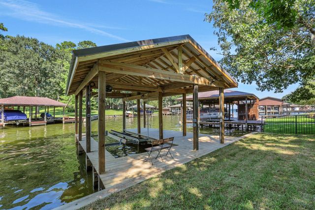 131 Lords Circle, Coldspring, TX 77331