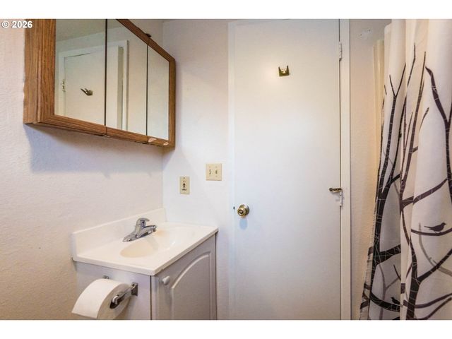 3110 Sw COAST Ave, Lincoln City, OR 97367