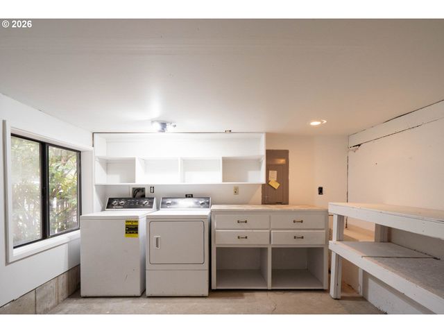 3110 Sw COAST Ave, Lincoln City, OR 97367