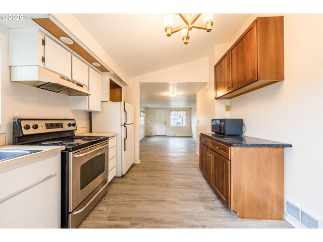 3110 Sw COAST Ave, Lincoln City, OR 97367
