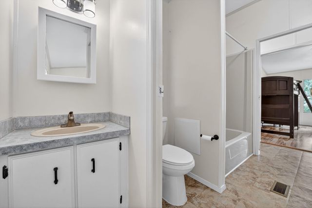 1192 County Road 225, Bluffton, TX 78607